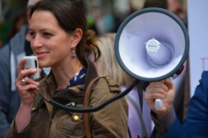 megaphone-1480342_960_720